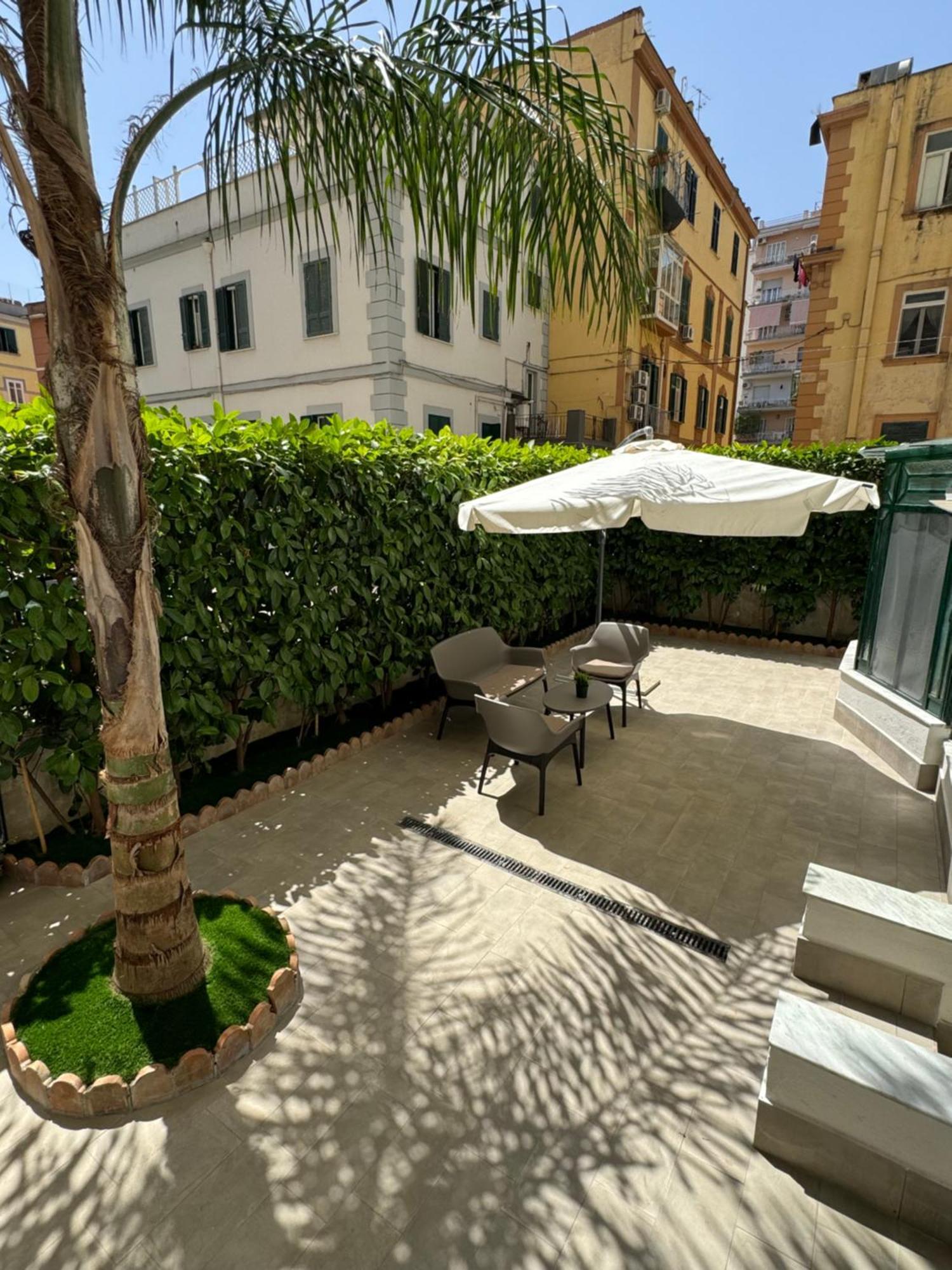5 Urban Garden House Apartment Naples Exterior photo